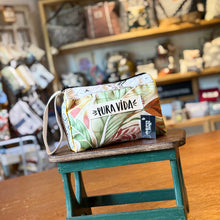 Load image into Gallery viewer, Salva, Cosmetic Bag