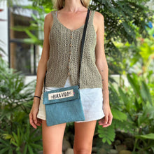 Cargar imagen en el visor de la galería, Camila liso, cartera pequeña