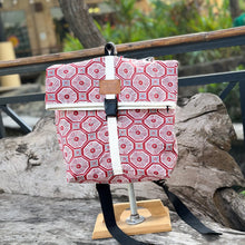 Cargar imagen en el visor de la galería, Mochila Irazú, impermeable