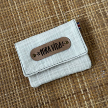Cargar imagen en el visor de la galería, Tarjetero Pura Vida