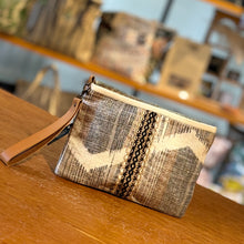 Load image into Gallery viewer, Hippie short, limited edition