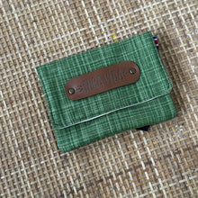 Cargar imagen en el visor de la galería, Tarjetero Pura Vida