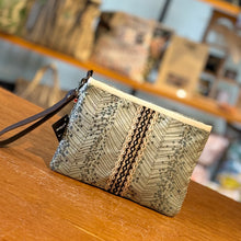 Load image into Gallery viewer, Hippie short, limited edition