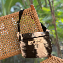 Load image into Gallery viewer, Belen, printed belt bag