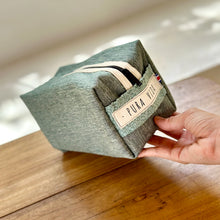 Cargar imagen en el visor de la galería, Indi liso, cosmetiquera impermeable