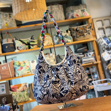 Cargar imagen en el visor de la galería, Bolso Papaya, impermeable