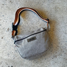 Load image into Gallery viewer, Belen, plain belt bag