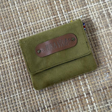 Cargar imagen en el visor de la galería, Tarjetero Pura Vida