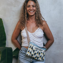 Load image into Gallery viewer, Buenos Aires, Belt Bag