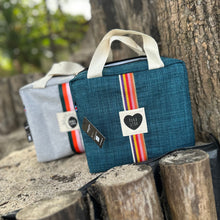 Cargar imagen en el visor de la galería, Neceser Olivia liso, impermeable