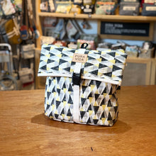 Cargar imagen en el visor de la galería, Mochila Irazú, impermeable