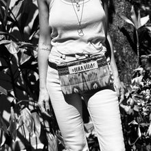 Load image into Gallery viewer, Buenos Aires, Belt Bag