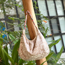 Cargar imagen en el visor de la galería, Bolso Papaya, impermeable