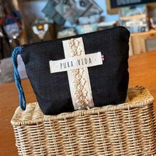 Cargar imagen en el visor de la galería, Cosmetiquera Madrid, impermeable