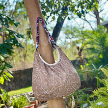 Cargar imagen en el visor de la galería, Bolso Papaya, impermeable