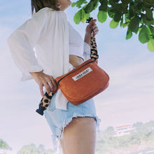 Load image into Gallery viewer, Belen, plain belt bag