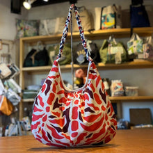 Cargar imagen en el visor de la galería, Bolso Papaya, impermeable
