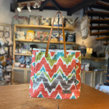 Cargar imagen en el visor de la galería, TOTE BRUNA