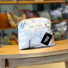 Cargar imagen en el visor de la galería, Cahuita, cosmetiquera