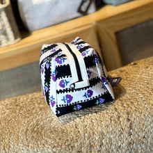 Cargar imagen en el visor de la galería, Indi MINI, cosmetiquera impermeable