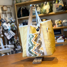 Cargar imagen en el visor de la galería, TOTE CLEMENTINA
