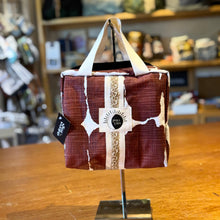 Cargar imagen en el visor de la galería, Neceser Olivia, impermeable