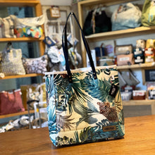 Cargar imagen en el visor de la galería, TOTE BRUNA