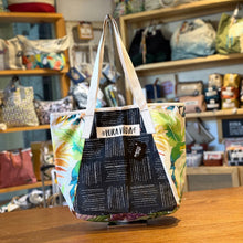 Cargar imagen en el visor de la galería, Roxy Bag, impermeable