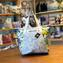 Cargar imagen en el visor de la galería, Roxy Bag, impermeable