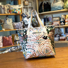 Cargar imagen en el visor de la galería, Roxy Bag, impermeable