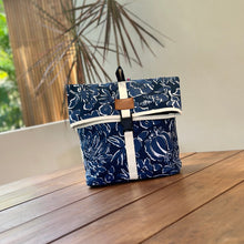 Cargar imagen en el visor de la galería, Mochila Irazú, impermeable