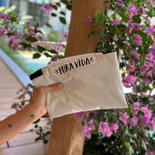 Cargar imagen en el visor de la galería, Bolso Celina, impermeable