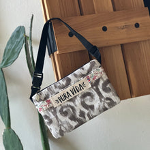 Load image into Gallery viewer, Buenos Aires, Belt Bag