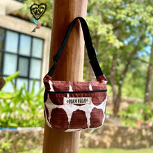 Load image into Gallery viewer, Belen, printed belt bag