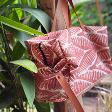 Cargar imagen en el visor de la galería, PAMPA, en set impermeable