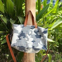 Cargar imagen en el visor de la galería, PAMPA, en set impermeable