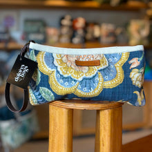 Load image into Gallery viewer, Hippie short, limited edition