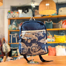 Cargar imagen en el visor de la galería, Venice, Mochila Grande
