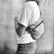 Load image into Gallery viewer, Belen, plain belt bag