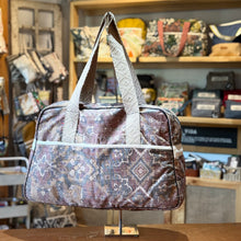 Load image into Gallery viewer, Valeria, travel bag
