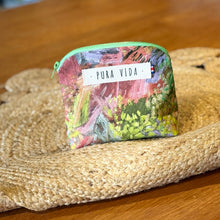 Cargar imagen en el visor de la galería, Cahuita, cosmetiquera
