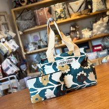 Load image into Gallery viewer, Maia, waterproof bag
