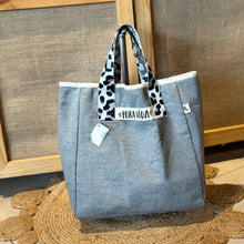 Cargar imagen en el visor de la galería, Tote Flora
