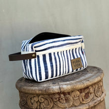 Load image into Gallery viewer, FELIX, shaving bag
