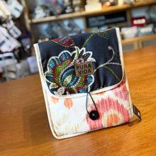 Cargar imagen en el visor de la galería, Kiwi, Funda para laptop
