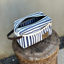 Load image into Gallery viewer, FELIX, shaving bag
