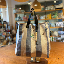 Cargar imagen en el visor de la galería, BOLSA DOMINGA, grande
