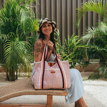 Cargar imagen en el visor de la galería, NURIA, tote playero natural
