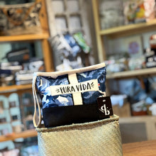 Load image into Gallery viewer, Danta Cosmetic bag
