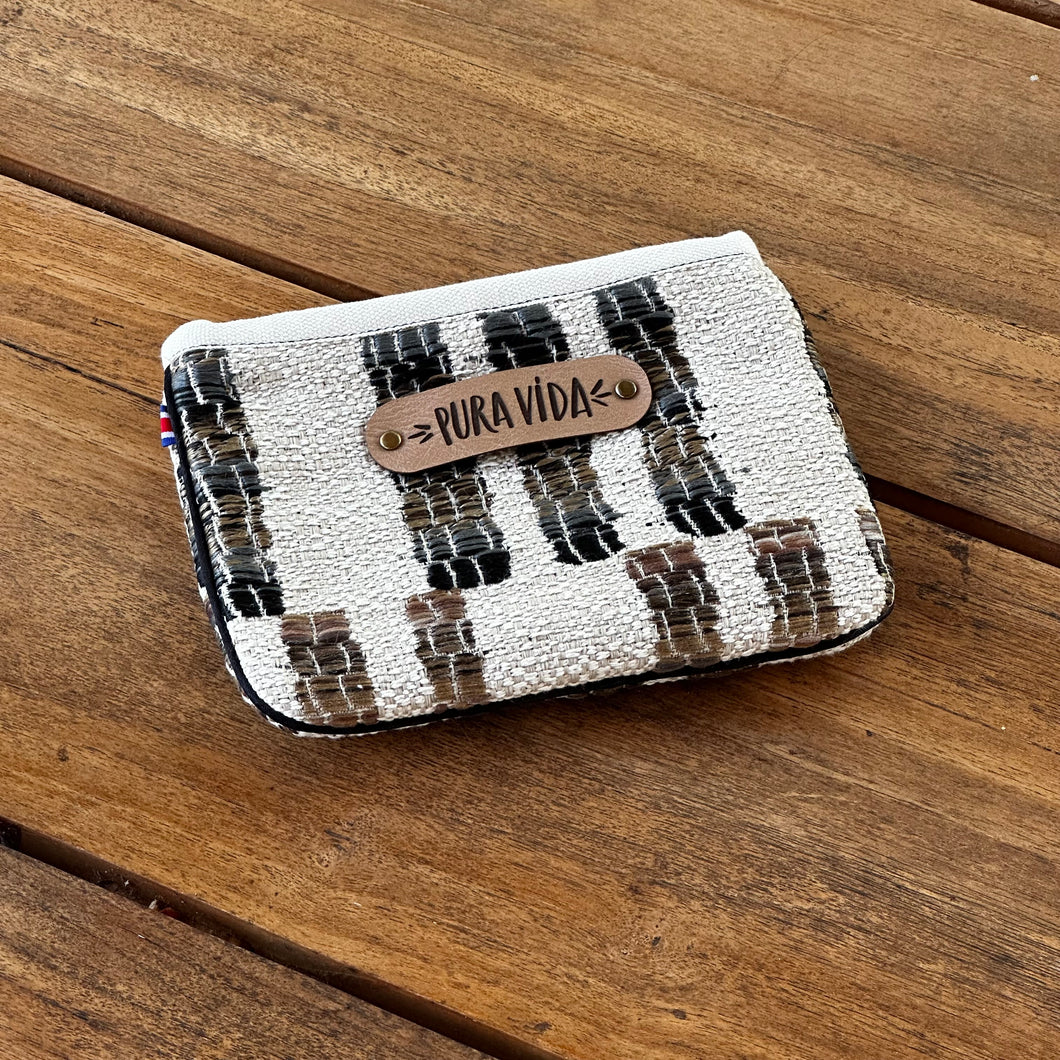 CALI Pouch